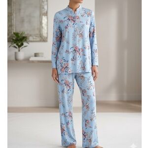 Natori Light Blue Floral Pyjama Set